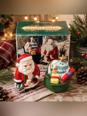Vintage Santa Salt & Pepper Shakers Bag of Toys Boxed Christmas Set